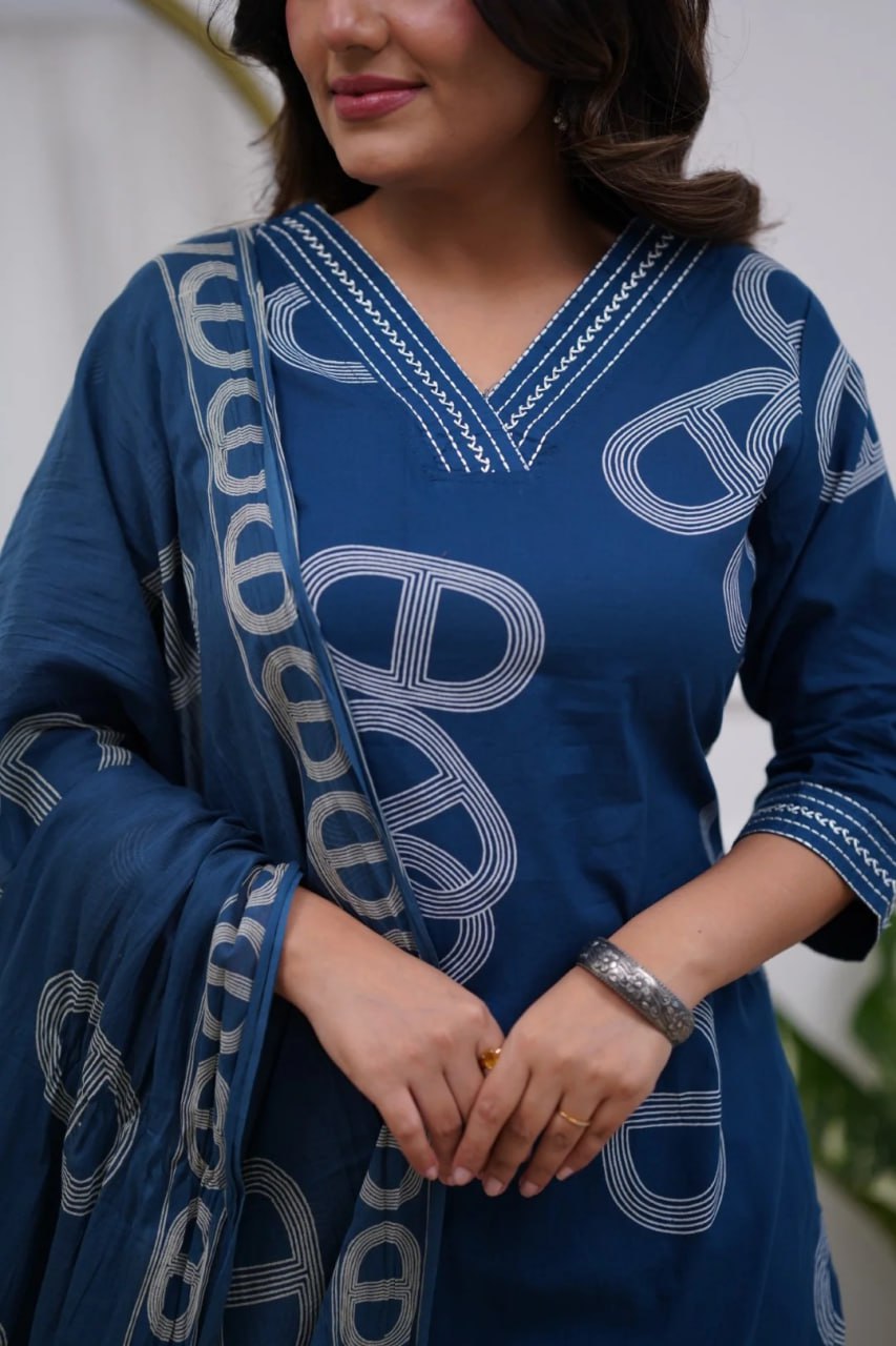 Kurti With Pant & Dupatta